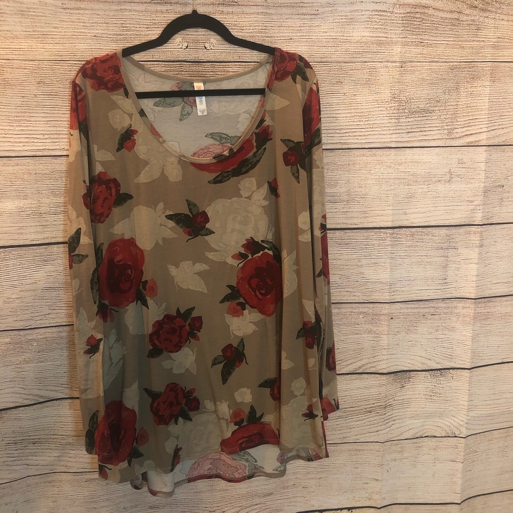 LulaRoe top